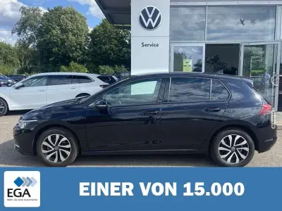 Gebraucht VW Golf VIII Active 150 PS (110 kW) 2023 Schwarz metallic