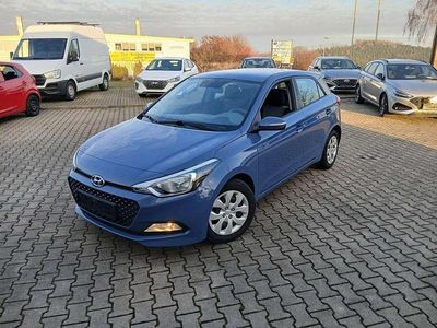 Blau Gebraucht 2018 Hyundai i20 Classic Limousine | 9.800 € (Fairer Preis)