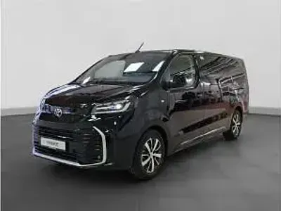 Neu Toyota Proace Verso 179 PS (131 kW) 2026 Grün (black metallic) Kombi