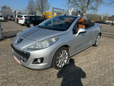 Gebraucht Peugeot 207 CC Platinum 111 PS (81 kW) 2011 Grau Cabrio