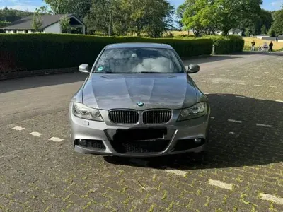 Gebraucht BMW 325 M Sport 204 PS (150 kW) 2010 Grau Limousine