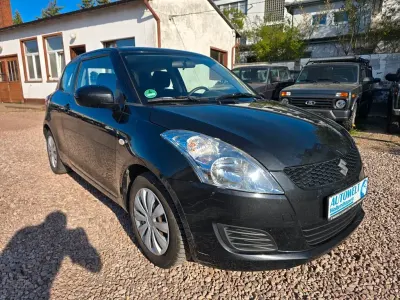 Second-hand Suzuki Swift 94 CP (69 kW) 2013 Negru Hatchback