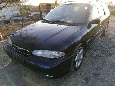 Gebraucht Ford Mondeo Ghia 170 PS (125 kW) 1995 Blau Limousine