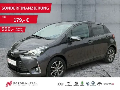 Gebraucht Toyota Yaris Team 111 PS (81 kW) 2020 Grau Limousine