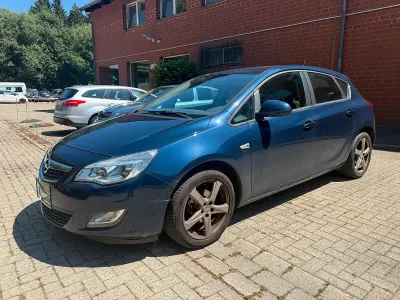 Gebraucht Opel Astra GTC 116 PS (85 kW) 2010 Blau Limousine