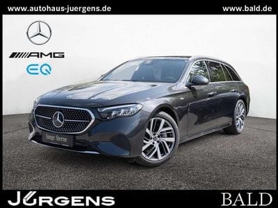 Usata Mercedes E300 Avantgarde 197 CV (144 kW) 2025 Grigio Station wagon