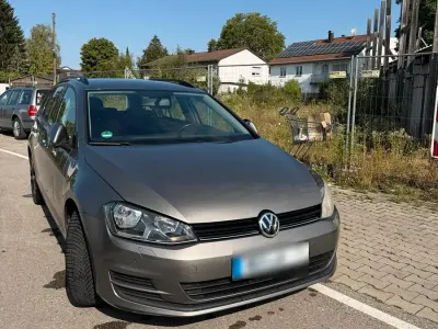 Gebraucht VW Golf VII 105 PS (77 kW) 2014 Gold Kombi