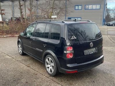 VW Touran Cross