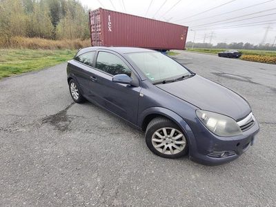Second-hand Opel Astra GTC 105 CP (77 kW) 2007 Albastru Coupe