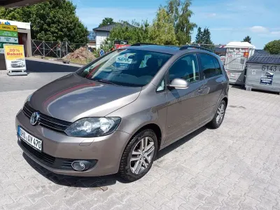 Gebraucht VW Golf Plus Comfortline 122 PS (89 kW) 2009 Braun Van / Kleinbus