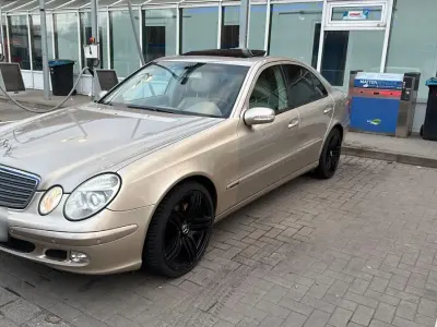 Brugt Mercedes 220 150 HK (110 kW) 2004 Beige Sedan
