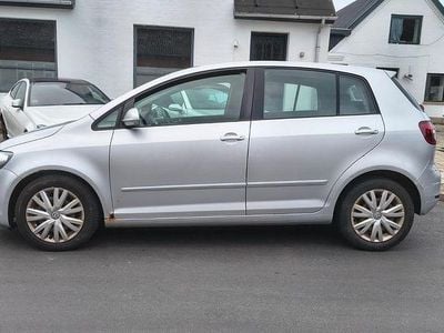 Silber Gebraucht 2011 VW Golf VI Highline Kleinwagen | 3.499 € (Fairer Preis)