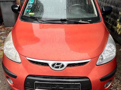 Orange Gebraucht 2011 Hyundai i10 Kleinwagen | 1.900 € (Fairer Preis)