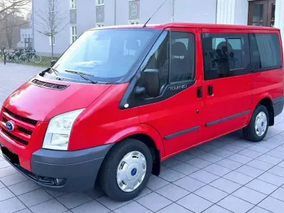 Second-hand Ford Transit Limited 140 CP (102 kW) 2011 Roșu Monovolum