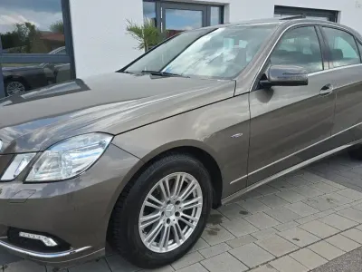 Gebraucht Mercedes E350 292 PS (214 kW) 2009 Grau Limousine