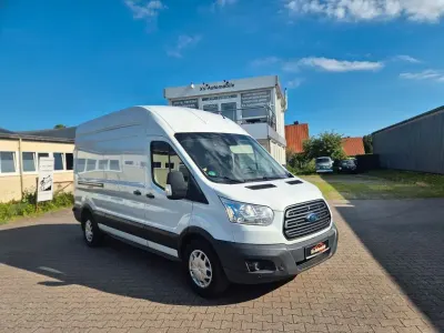 Gebraucht Ford Transit Trend 131 PS (96 kW) 2017 Weiß Van / Kleinbus