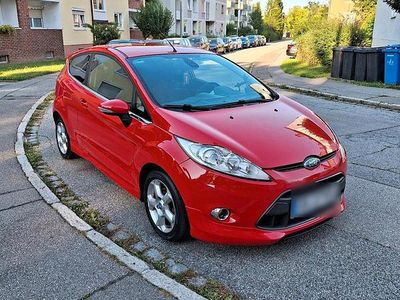 Rot Gebraucht 2009 Ford Fiesta ST Coupé | 3.000 € (Etwas zu teuer)