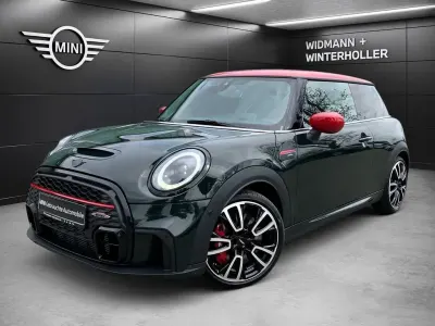 Używany Mini John Cooper Works 231 KM (169 kW) 2022 Zielony Hatchback