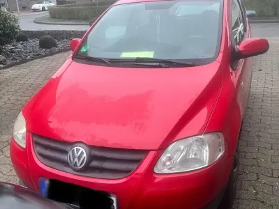 Używany VW Fox 55 KM (40 kW) 2007 Czerwony Hatchback