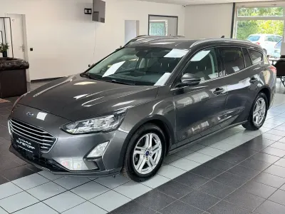Gebraucht Ford Focus Cool & Connect 125 PS (91 kW) 2021 Grau Kombi