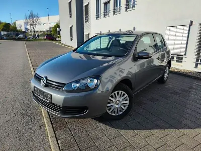 Gebraucht VW Golf VI Trendline 102 PS (75 kW) 2009 Grau Kleinwagen