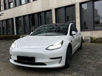 gebraucht Tesla Model 3 Allradantrieb mit Dualmotor Long Range