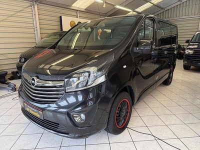 Gebraucht Opel Vivaro 145 PS (106 kW) 2015 Schwarz Van / Kleinbus