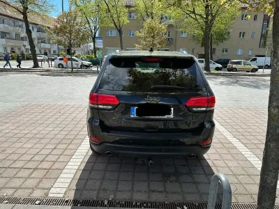 Używany Jeep Grand Cherokee 250 KM (183 kW) 2016 Czarny SUV