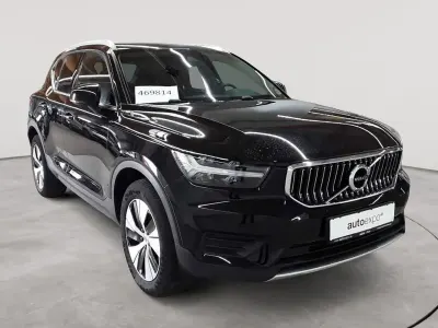 Gebraucht Volvo XC40 Inscription 129 PS (94 kW) 2022 Onyx schwarzmetallic SUV