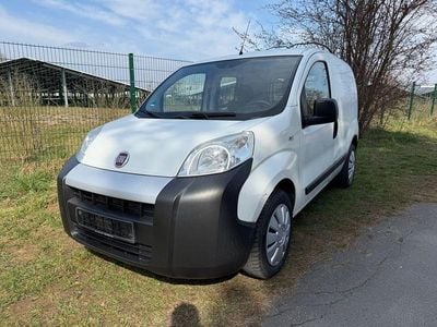 Gebraucht Fiat Fiorino Basis 77 PS (56 kW) 2015 Weiß Van / Kleinbus