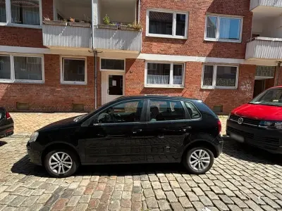 Gebraucht VW Polo 75 PS (55 kW) 2009 Schwarz Kleinwagen