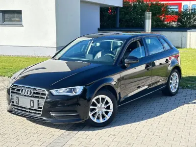 Gebraucht Audi A3 Sportback Attraction 122 PS (89 kW) 2014 Schwarz Kleinwagen