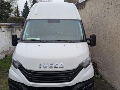 Gebraucht Iveco Daily 175 PS (128 kW) 2022 Weiß Limousine