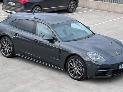 Porsche Panamera 4