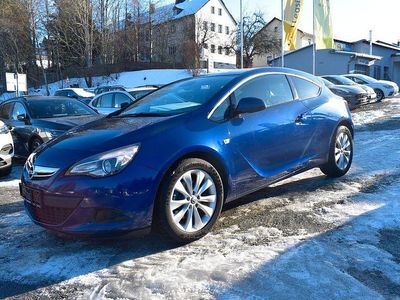 Blue buzz metallic (metallic) Gebraucht 2014 Opel Astra GTC Coupé | 9.950 €