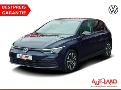 Gebraucht VW Golf VII 2021 Blau Kleinwagen