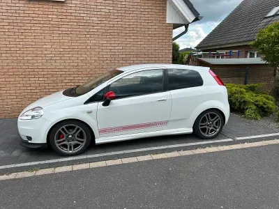 Gebraucht Fiat Punto Sport 160 PS (117 kW) 2009 Weiß Kleinwagen