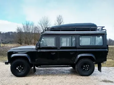 Gebraucht Land Rover Defender 143 PS (105 kW) 2011 Schwarz SUV