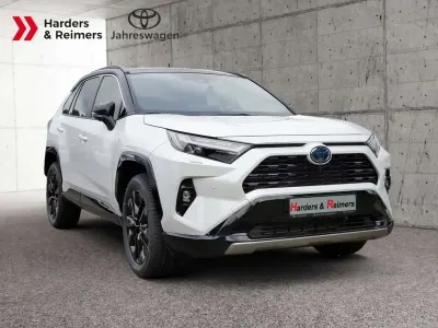 Neu Toyota RAV4 Hybrid Style 218 PS (160 kW) 2025 Weiss SUV