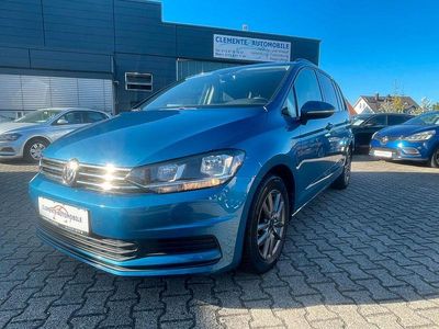 Blau Gebraucht 2016 VW Touran Comfortline Van / Kleinbus | 13.799 € (Fairer Preis)