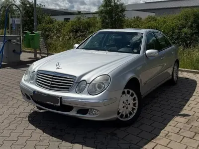 Gebraucht Mercedes 240 177 PS (130 kW) 2004 Silber Limousine