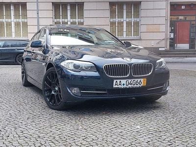 Gebraucht BMW 525 204 PS (150 kW) 2011 Blau Limousine