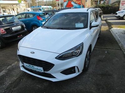 Używany Ford Focus ST-Line X 150 KM (110 kW) 2020 Biały Sedan/Limuzyna