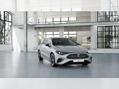 Neu Mercedes CLA200 AMG line 163 PS (119 kW) 2026 Silber (hightechsilber metallic) Limousine