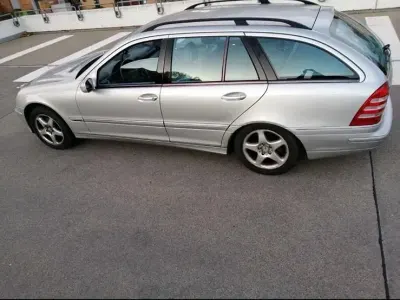 Gebraucht Mercedes C200 163 PS (119 kW) 2004 Silber Kombi
