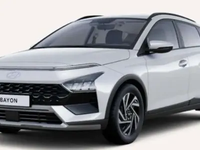 Neu Hyundai Bayon Select 101 PS (74 kW) 2025 Lumen grey / mic SUV