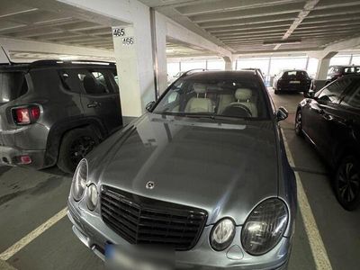 Mercedes E280