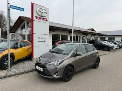 Gebraucht Toyota Yaris Team 111 PS (81 kW) 2020 Braun Kleinwagen