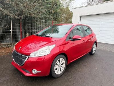 Gebraucht Peugeot 208 82 PS (60 kW) 2013 Rot Kleinwagen