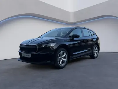 Gebraucht Skoda Enyaq iV Loft 108 kW (148 PS) 2023 Schwarz SUV